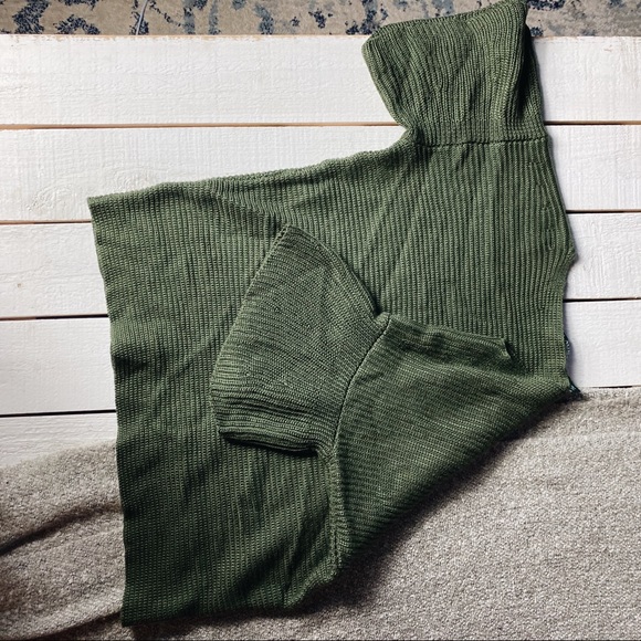 Ralph Lauren Ruffled Knit Short Sleeve Sweater - Picture 2 of 8